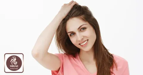 جلسة العناية الشاملة لفروة الرأس ( سنفرة + كشط الفروة + تنظيف عميق وسحب الدهون + صبار طبيعي + أكسجين + غسيل + تنشيف ) + فحص الفروة مجاناً